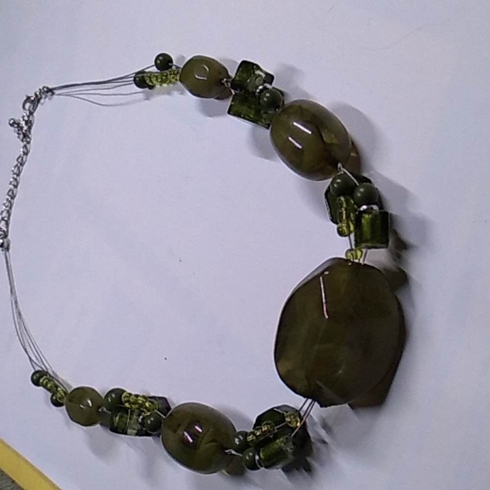 Gresnstone Simulated Gem Necklace - image 3